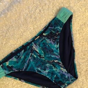 Zelos bikini bottom. Green, lie. Size xl